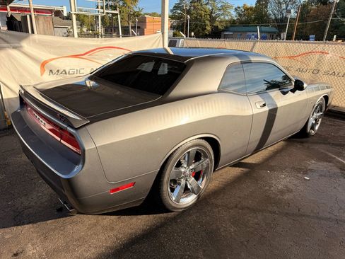 Used 2010 Dodge Challenger R/T image 13