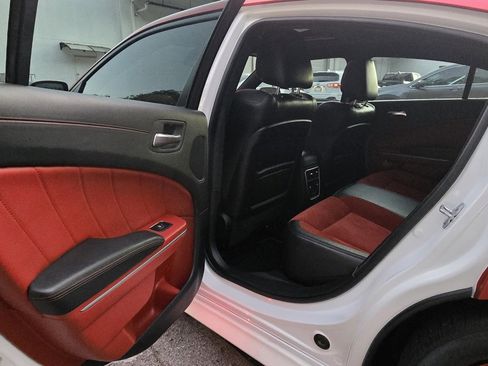 Used 2020 Dodge Charger Scat Pack w/ Dynamics Package image 10