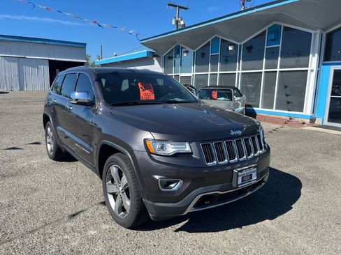 Used 2015 Jeep Grand Cherokee Limited w/ Luxury Group II AWD/4WD image 1