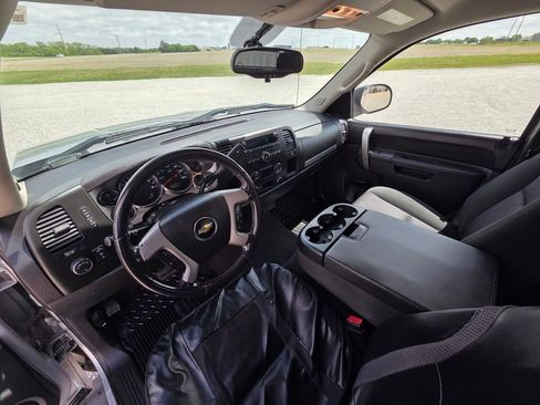 Used 2011 Chevrolet Silverado 1500 LT w/ All-Star Edition RWD image 12