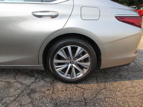 Used 2021 Lexus ES 350 w/ Premium Package FWD image 22