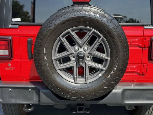 Used 2026 Jeep Wrangler Unlimited Sport AWD/4WD image 39