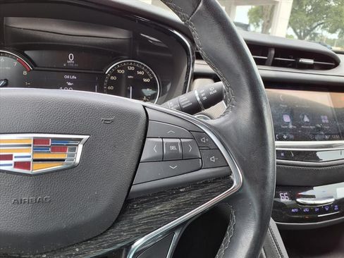Used 2020 Cadillac XT5 Premium Luxury FWD image 16