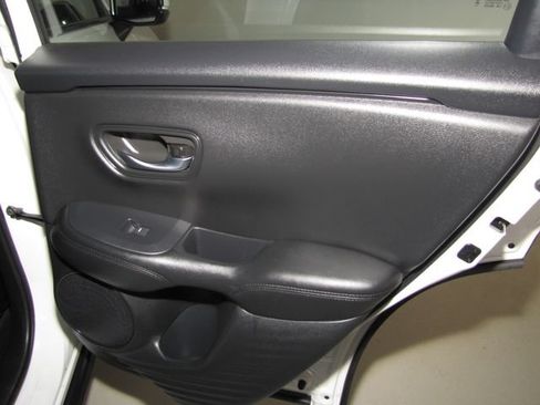 Certified 2024 Honda HR-V LX image 17
