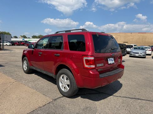 Used 2012 Ford Escape XLT AWD/4WD image 6