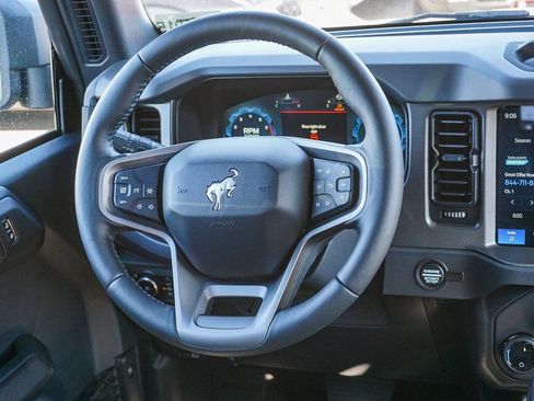 New 2025 Ford Bronco Badlands AWD/4WD image 16