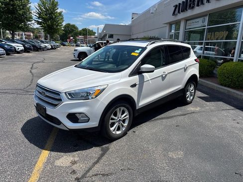 Used 2018 Ford Escape SEL w/ Canadian Touring Package AWD/4WD image 3