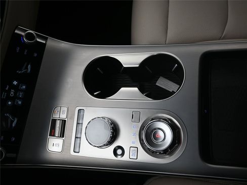 New 2026 Genesis GV70 2.5T Select image 12