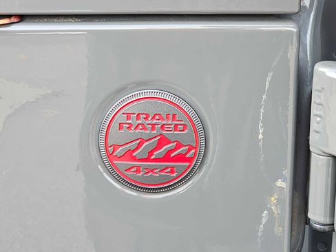 Used 2019 Jeep Wrangler Unlimited Rubicon image 25