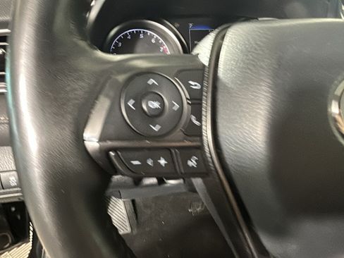 Used 2024 Toyota Camry SE FWD image 15