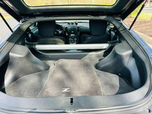 Used 2016 Nissan 370Z Coupe image 12