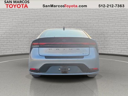 New 2027 Toyota Prius XLE FWD image 6