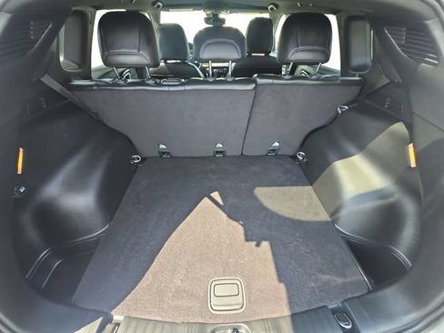 Used 2023 Jeep Compass Limited AWD/4WD image 13