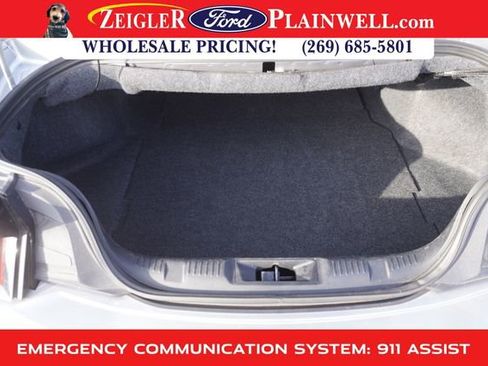 Used 2024 Ford Mustang Premium image 5