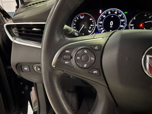Used 2021 Buick Enclave Avenir w/ Avenir Technology Package FWD image 18