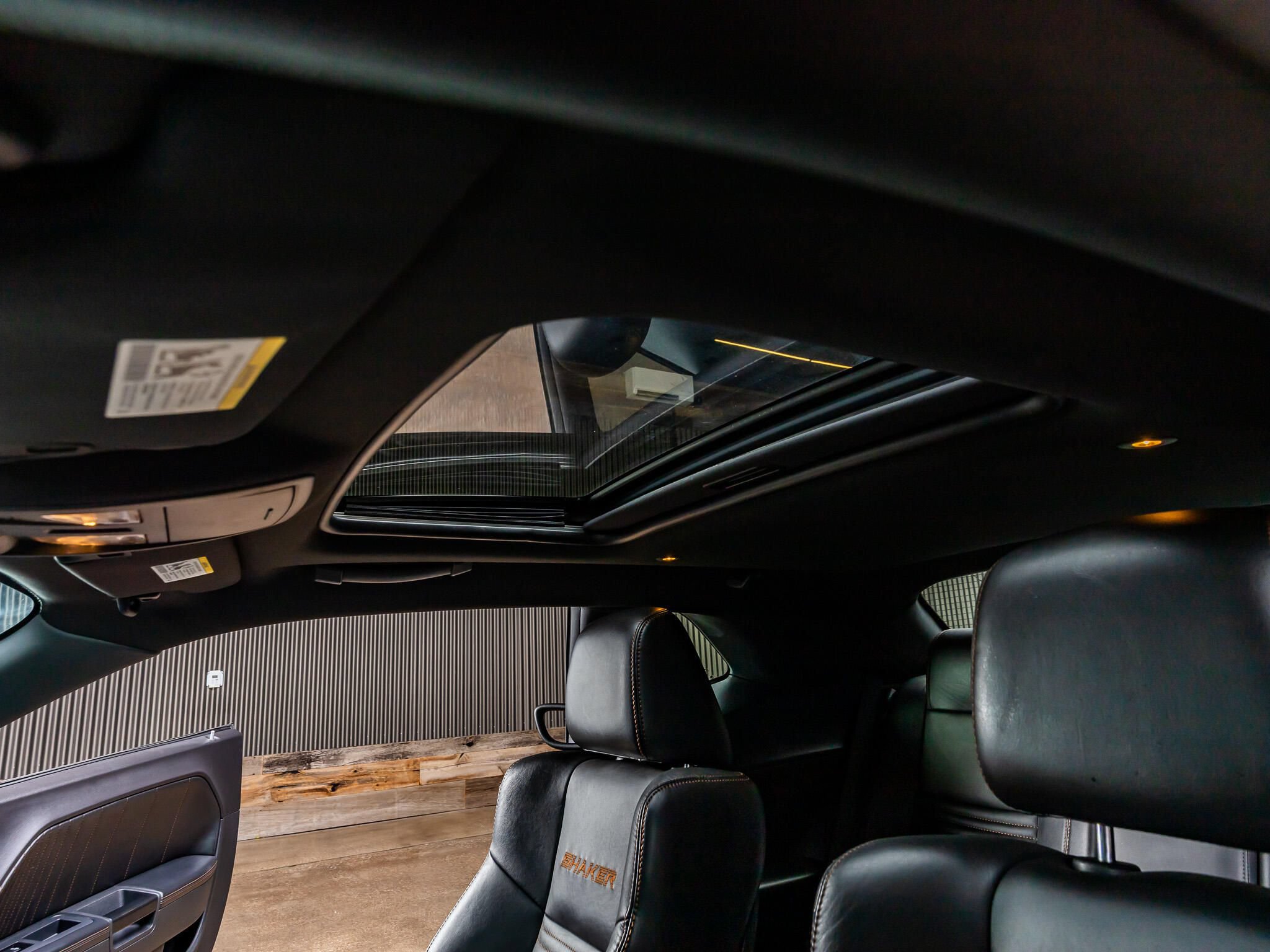 Used 2014 Dodge Challenger R/T RWD image 25