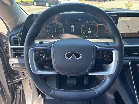Used 2025 INFINITI QX80 Sensory AWD/4WD image 18