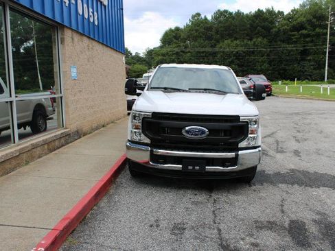 Used 2022 Ford F250 XL w/ Power Equipment Group RWD image 2