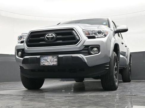 Used 2023 Toyota Tacoma SR5 RWD image 27