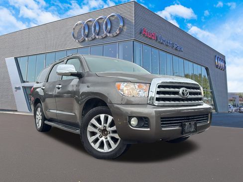Used 2008 Toyota Sequoia Limited image 1