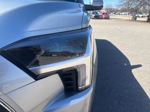 Used 2025 Toyota Sequoia SR5 image 9