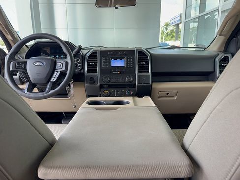 Certified 2018 Ford F150 XLT RWD image 26