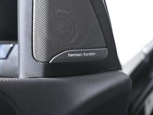 Used 2022 BMW X7 xDrive40i w/ M Sport Package image 26