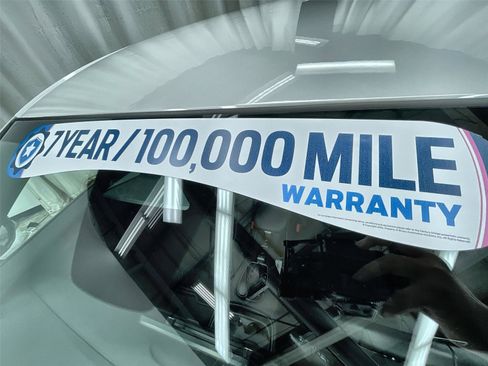 Certified 2025 Honda HR-V Sport image 32