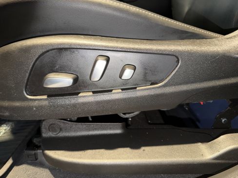 Used 2021 Cadillac XT6 Sport image 35