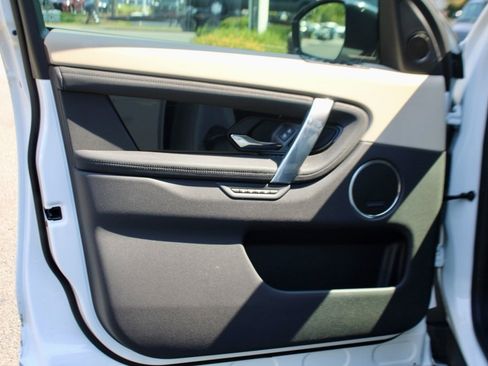 Certified 2024 Land Rover Discovery Sport S image 10