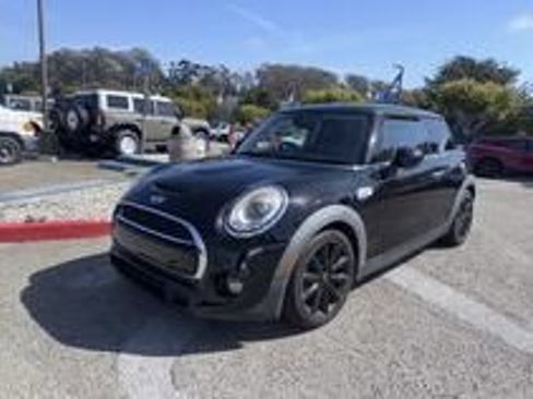 Used 2017 MINI Cooper S FWD image 2