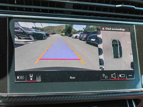 New 2025 Audi RS Q8 performance image 27