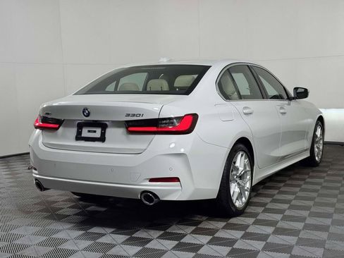 Used 2025 BMW 330i xDrive Sedan w/ Premium Package AWD/4WD image 10