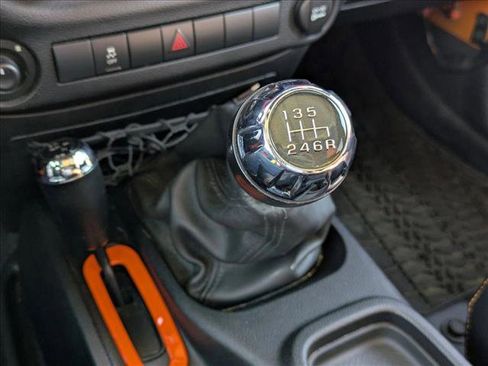 Used 2012 Jeep Wrangler Unlimited Sport image 12