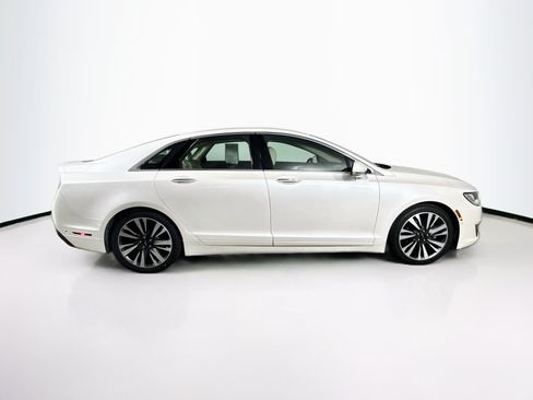 Used 2017 Lincoln MKZ Reserve w/ Technology Package FWD image 2
