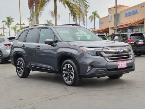 Used 2026 Subaru Forester Premium AWD/4WD image 4