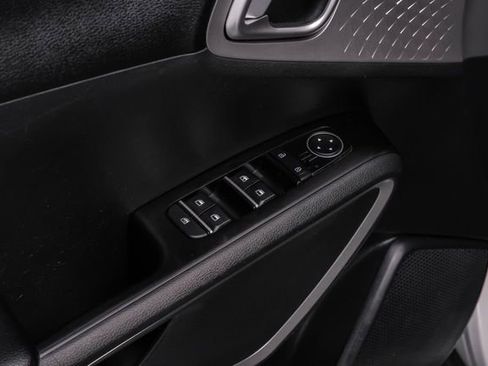 Used 2021 Kia Soul LX image 38