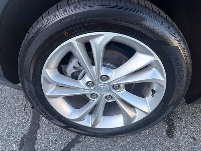Used 2023 Buick Encore GX Preferred w/ Cold Weather Comfort Package FWD image 8