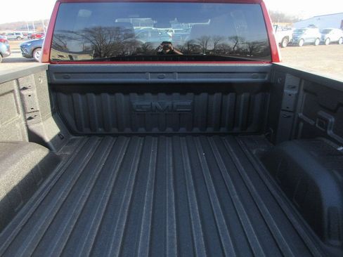 New 2026 GMC Sierra 1500 SLT w/ SLT Premium Package AWD/4WD image 7