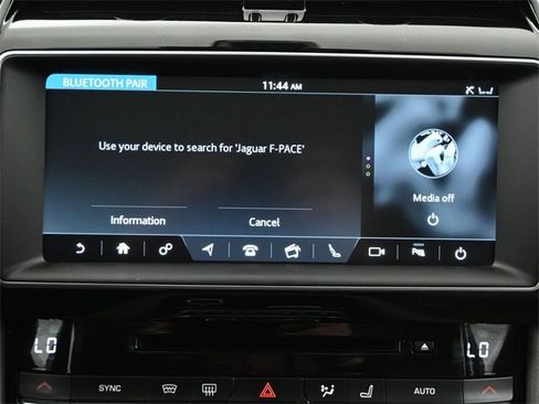 Used 2020 Jaguar F-PACE R-Sport image 29