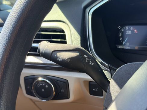 Certified 2020 Ford Fusion SE FWD image 29