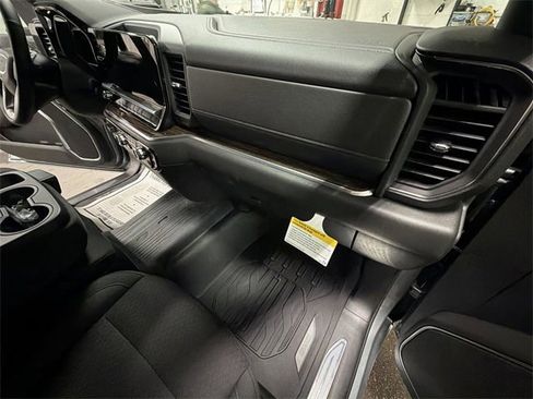 New 2026 GMC Sierra 1500 SLE image 59