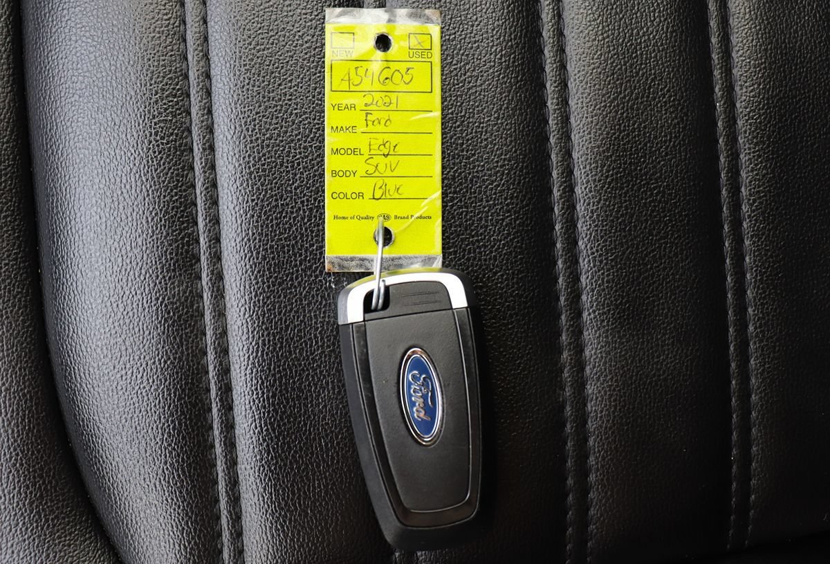 Used 2021 Ford Edge SEL w/ Cargo Accessory Package AWD/4WD image 59
