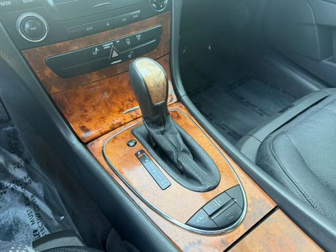 Used 2003 Mercedes-Benz E 500 Sedan image 10
