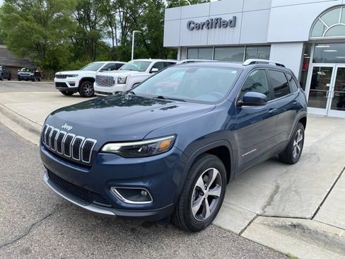 Used 2019 Jeep Cherokee Limited AWD/4WD image 11