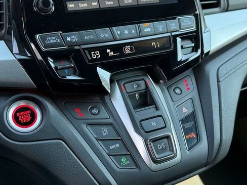 Used 2024 Honda Odyssey Sport image 32