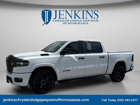 Used 2025 RAM 1500 Big Horn AWD/4WD image 9