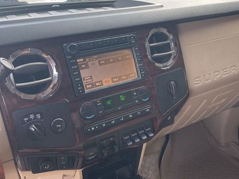 Used 2008 Ford F250 4x4 Crew Cab Super Duty image 12