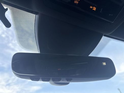 New 2025 Volkswagen GTI SE FWD image 36