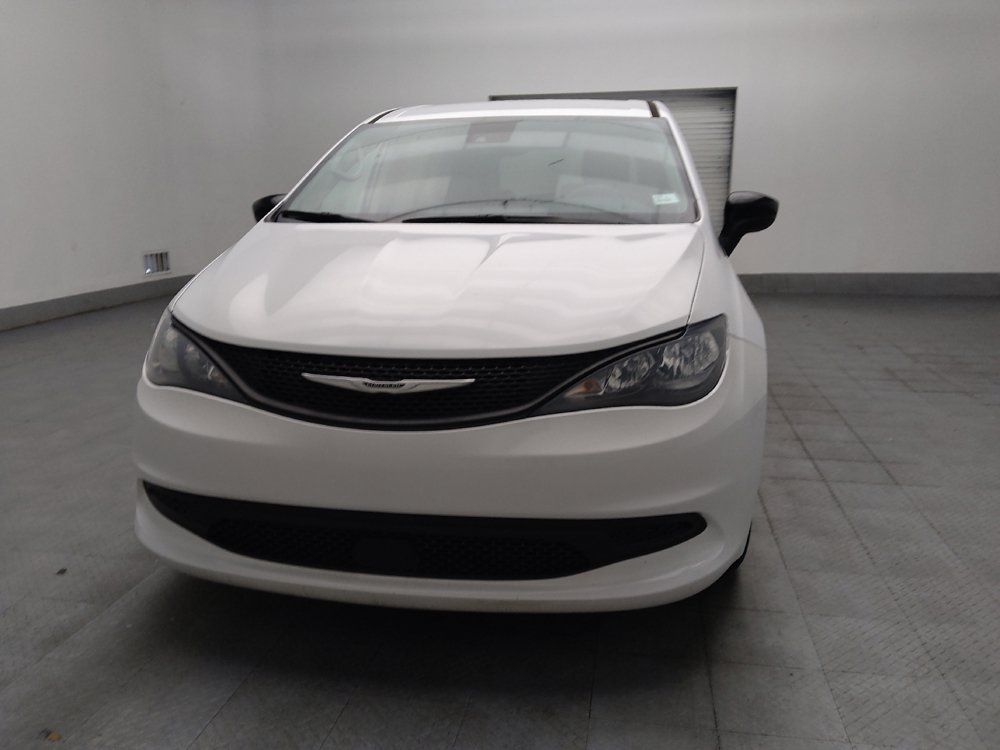 Used 2024 Chrysler Voyager LX FWD image 15
